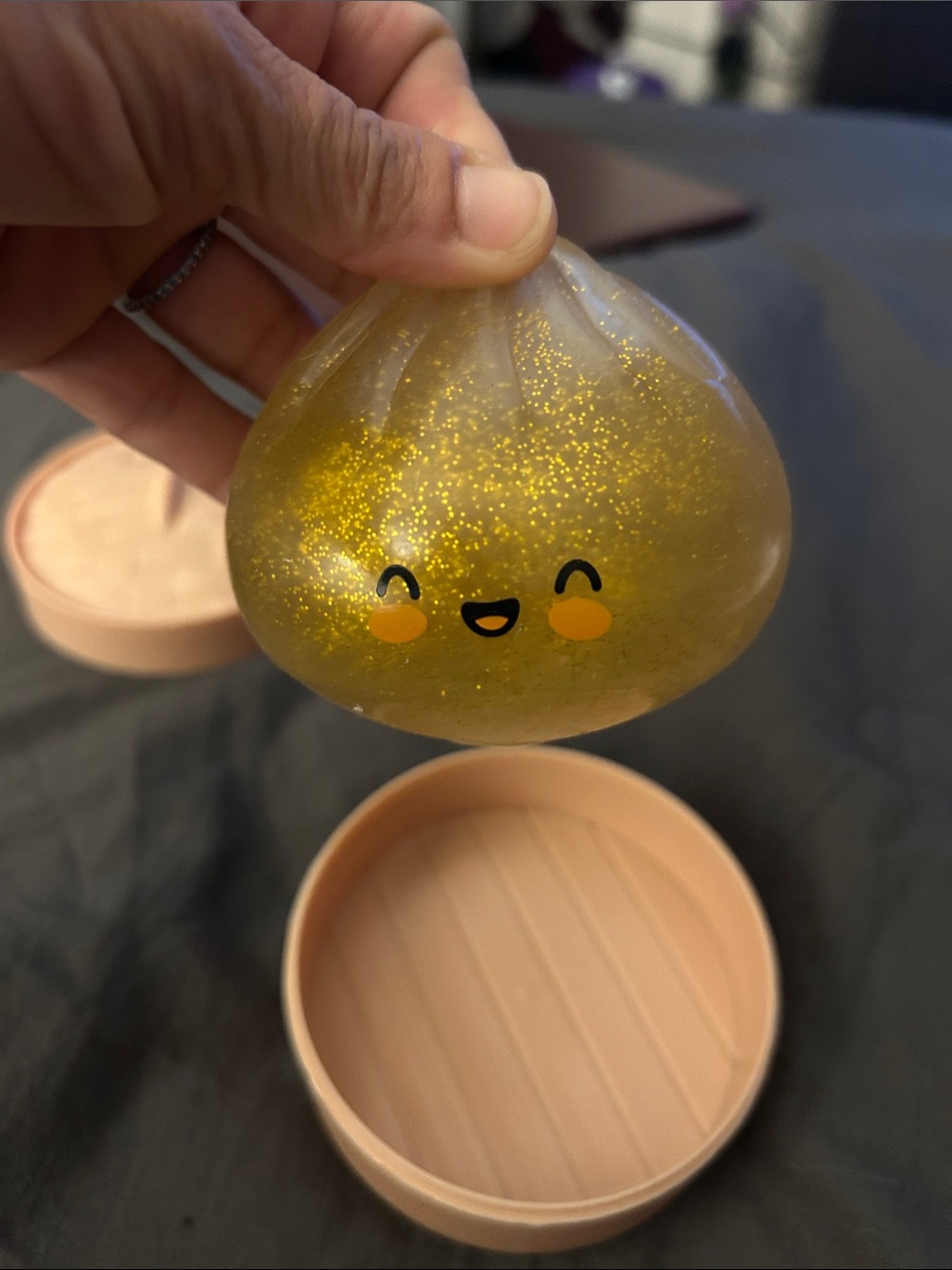 Golden Glitter Dumpling Squishy!!